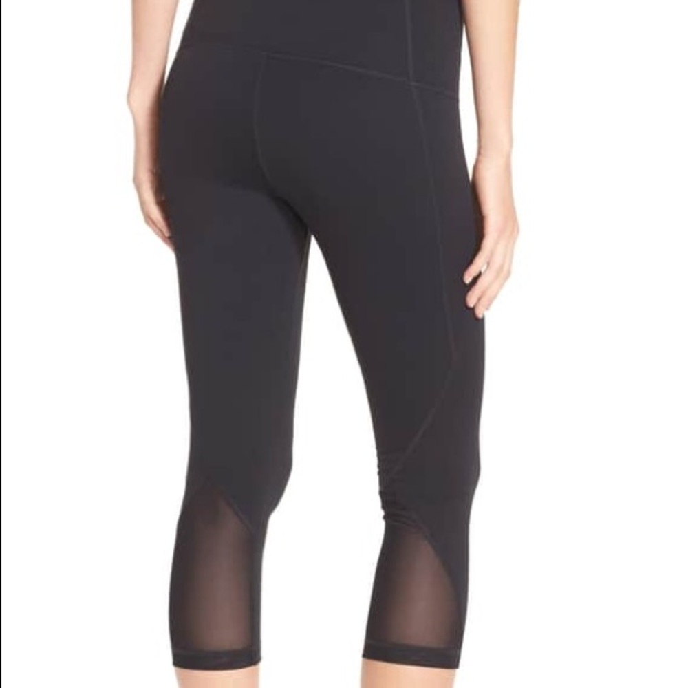 Zella ‘Hatha’ High Waist Crop Leggings
